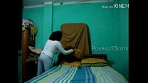 Milf me invita a su casa y la grabo cogiéndomela