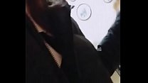 性感网红美女主播萌妍妍跑车福利剧情演绎下班忘带钥匙在对面邻居家等妈妈回来时故意勾引邻居沙发上啪啪.