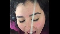 gozando na cara da novinha