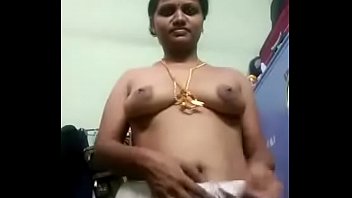 VID-20180521-PV0001-Chennai (IT) Tamil 37 yrs old married housewife aunty Pushpa showing her boobs and pussy sex porn video