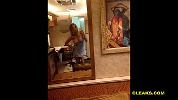 Kaley Cuoco Nude Fappening Leaks   NASTY videos!