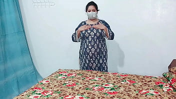 Desi Hindi Aunty Mastrubation with Dildo
